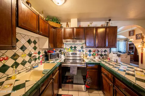 Kitchen - 4544 E Nancy Ln, Phoenix, AZ 85042 photo 3 of 3