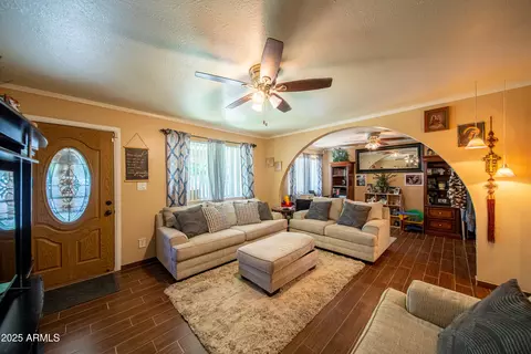 Living - 4544 E Nancy Ln, Phoenix, AZ 85042 photo 2 of 3