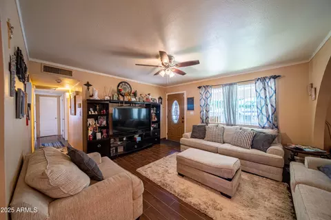 Living - 4544 E Nancy Ln, Phoenix, AZ 85042 photo 3 of 3