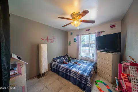 Bedroom - 4544 E Nancy Ln, Phoenix, AZ 85042 photo 6 of 6