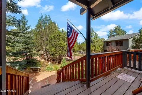 2231 Eagle Ln, Overgaard, AZ 85933 photo 5