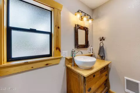 2231 Eagle Ln, Overgaard, AZ 85933 photo 42