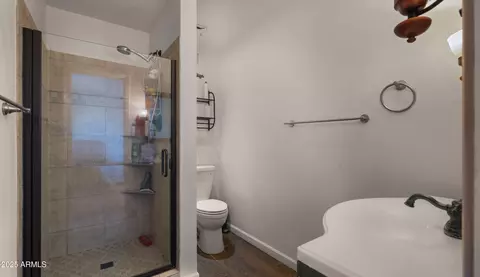 Bath - 3501 E Coronado Rd, Phoenix, AZ 85008 photo 4 of 7