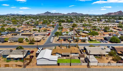 View/Area - 3501 E Coronado Rd, Phoenix, AZ 85008 photo 8 of 10
