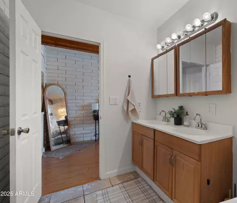 Bath - 3501 E Coronado Rd, Phoenix, AZ 85008 photo 2 of 7