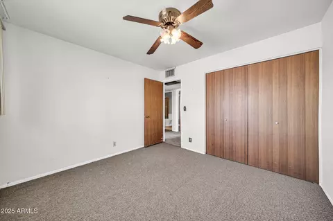 Bedroom - 2337 W Diana Ave, Phoenix, AZ 85021 photo 2 of 5