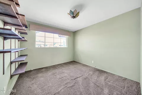 Bedroom - 2337 W Diana Ave, Phoenix, AZ 85021 photo 3 of 5
