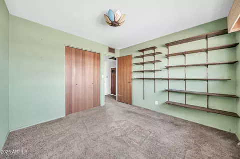 Bedroom - 2337 W Diana Ave, Phoenix, AZ 85021 photo 1 of 5