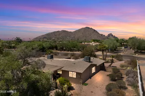6021 N Mockingbird Ln, Paradise Valley, AZ 85253