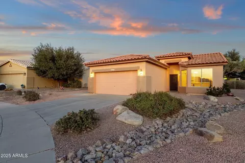 4937 S Peach Willow Ln, Gilbert, AZ 85298