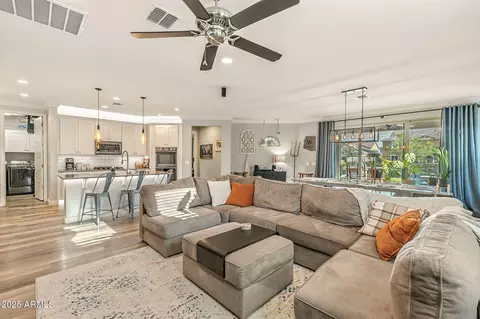 Living - 5025 E Gary St, Mesa, AZ 85205 photo 2 of 6