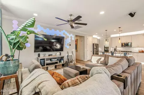 Living - 5025 E Gary St, Mesa, AZ 85205 photo 4 of 6