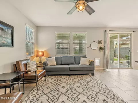 Living - 5018 E Greenway St, Mesa, AZ 85205 photo 3 of 4