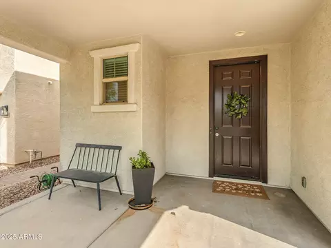 Exterior - 5018 E Greenway St, Mesa, AZ 85205 photo 5 of 13