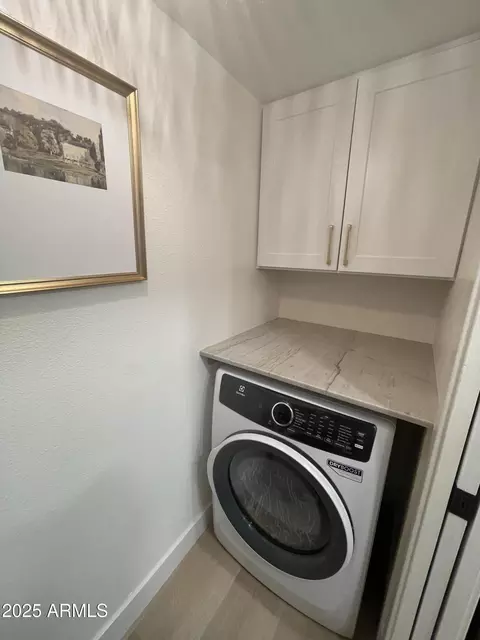 3211 W Echo Ln, Phoenix, AZ 85051 photo 13