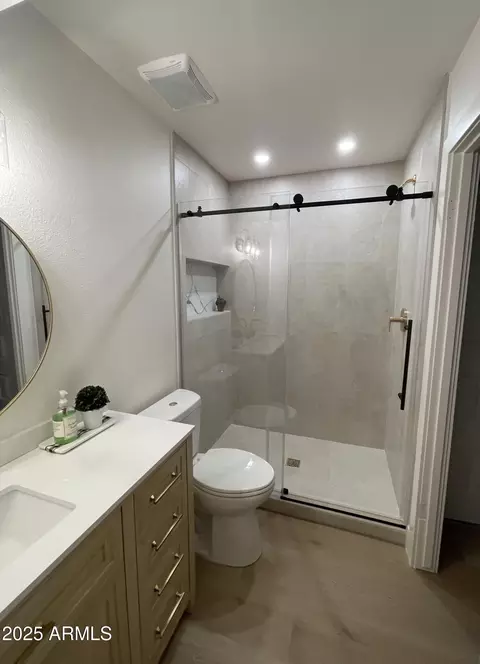 3211 W Echo Ln, Phoenix, AZ 85051 photo 25