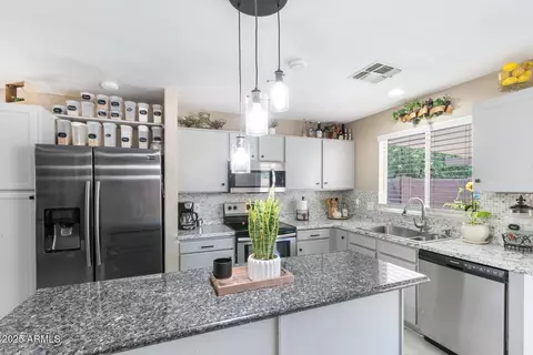 11239 W Devonshire Ave, Phoenix, AZ 85037 photo 3