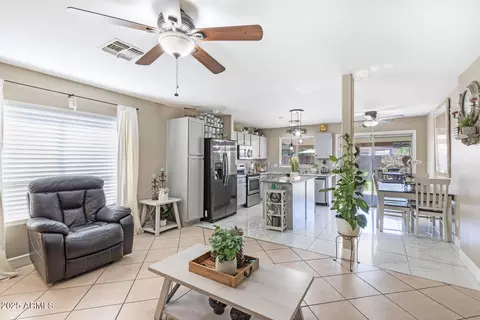 11239 W Devonshire Ave, Phoenix, AZ 85037 photo 2