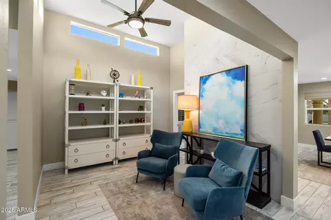 Entry Way - 7638 N 20th St, Phoenix, AZ 85020 photo 3 of 4
