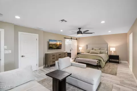 Bedroom - 7638 N 20th St, Phoenix, AZ 85020 photo 2 of 6