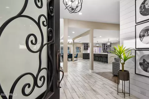 Entry Way - 7638 N 20th St, Phoenix, AZ 85020 photo 1 of 4