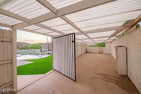Exterior - 7638 N 20th St, Phoenix, AZ 85020 photo 11 of 17