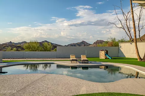 Exterior - 7638 N 20th St, Phoenix, AZ 85020 photo 5 of 17