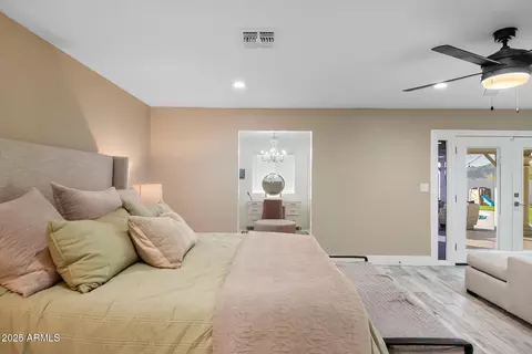 Bedroom - 7638 N 20th St, Phoenix, AZ 85020 photo 3 of 6