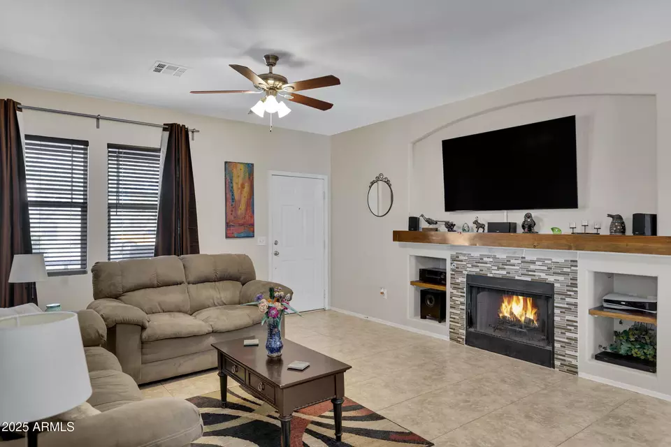 Living - 10631 E Olla Ave, Mesa, AZ 85212 photo 2 of 3