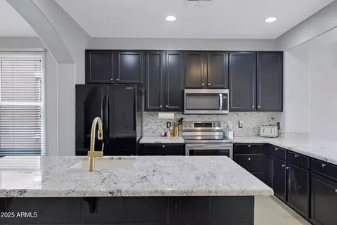 Kitchen - 3687 E Leslie Dr, Gilbert, AZ 85296 photo 2 of 5