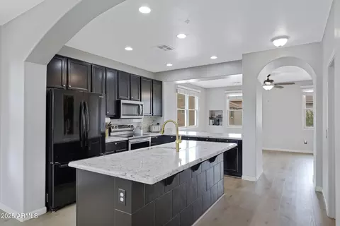 Kitchen - 3687 E Leslie Dr, Gilbert, AZ 85296 photo 1 of 5