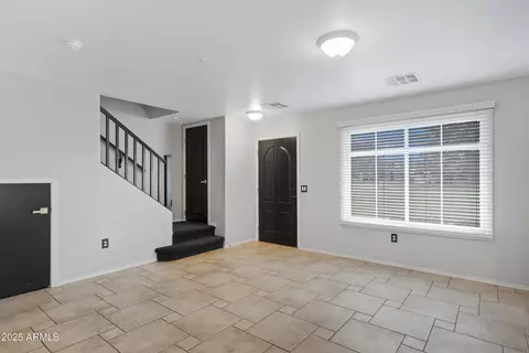Living - 3687 E Leslie Dr, Gilbert, AZ 85296 photo 1 of 4