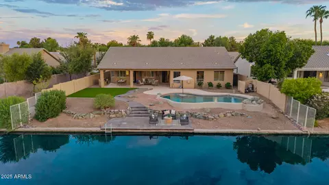 804 W Beechnut Dr, Chandler, AZ 85248