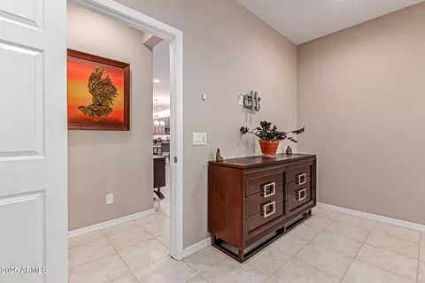 Entry Way - 3235 W Carter Rd, Phoenix, AZ 85041 photo 2 of 3