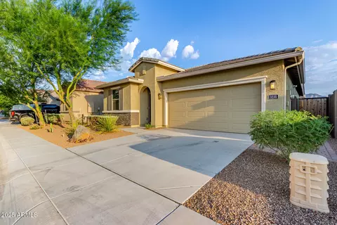 Exterior - 3235 W Carter Rd, Phoenix, AZ 85041 photo 1 of 12