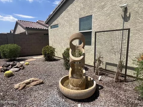 Exterior - 3235 W Carter Rd, Phoenix, AZ 85041 photo 9 of 12