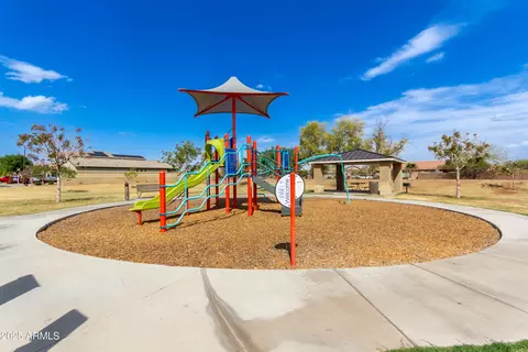 View/Area - 3235 W Carter Rd, Phoenix, AZ 85041 photo 2 of 2