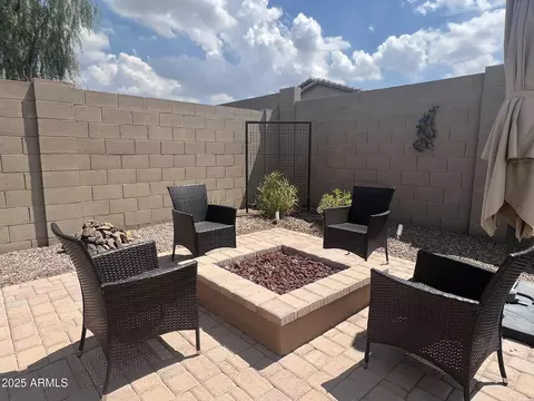 Exterior - 3235 W Carter Rd, Phoenix, AZ 85041 photo 5 of 12