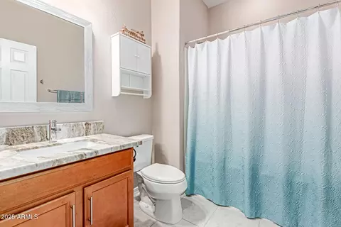 Bath - 3235 W Carter Rd, Phoenix, AZ 85041 photo 3 of 3