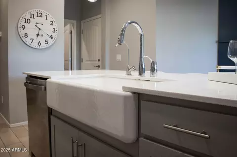 Kitchen - 739 E Calavar Rd, Phoenix, AZ 85022 photo 3 of 3