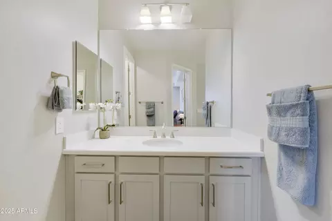 Bath - 10330 E Tiburon Ave, Mesa, AZ 85212 photo 2 of 7