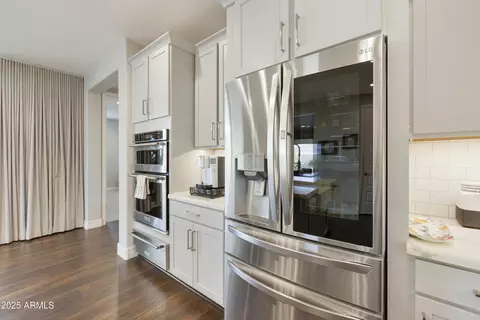 Kitchen - 10330 E Tiburon Ave, Mesa, AZ 85212 photo 8 of 11