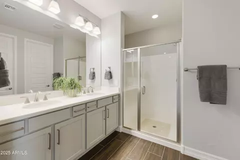 Bath - 10330 E Tiburon Ave, Mesa, AZ 85212 photo 5 of 7