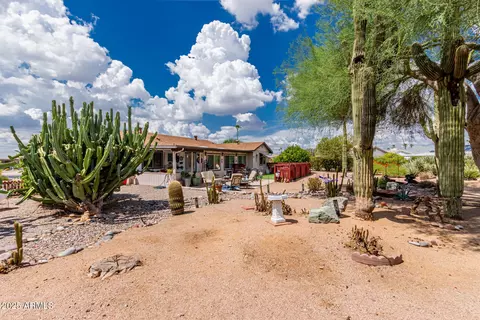 Exterior - 8352 Edgewood Ave, Mesa, AZ 85208 photo 3 of 6