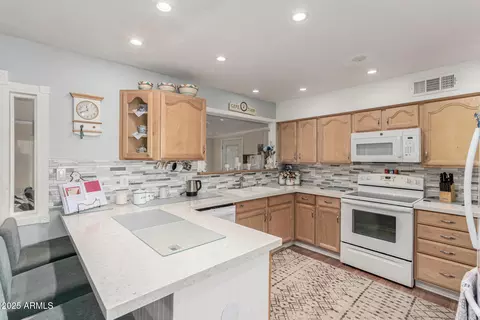 Kitchen - 8352 Edgewood Ave, Mesa, AZ 85208 photo 2 of 4
