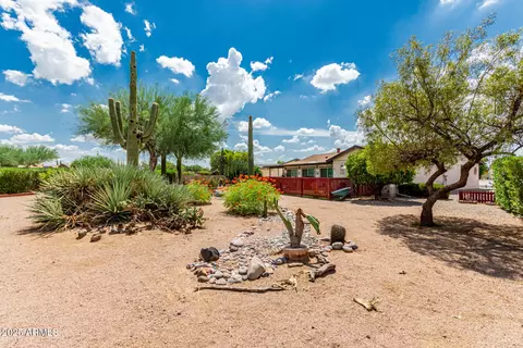 Exterior - 8352 Edgewood Ave, Mesa, AZ 85208 photo 5 of 6