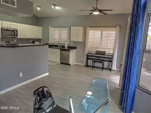 4330 E South Fork Dr, Phoenix, AZ 85044 photo 6