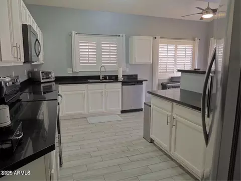 4330 E South Fork Dr, Phoenix, AZ 85044 photo 5