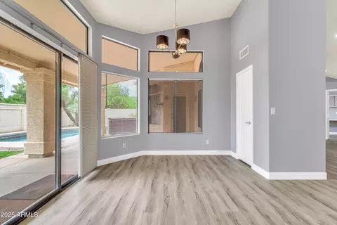 205 E Stacey Ln, Tempe, AZ 85284 photo 3