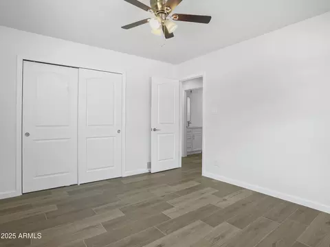 Bedroom - 1046 Elm St, Phoenix, AZ 85014 photo 6 of 10
